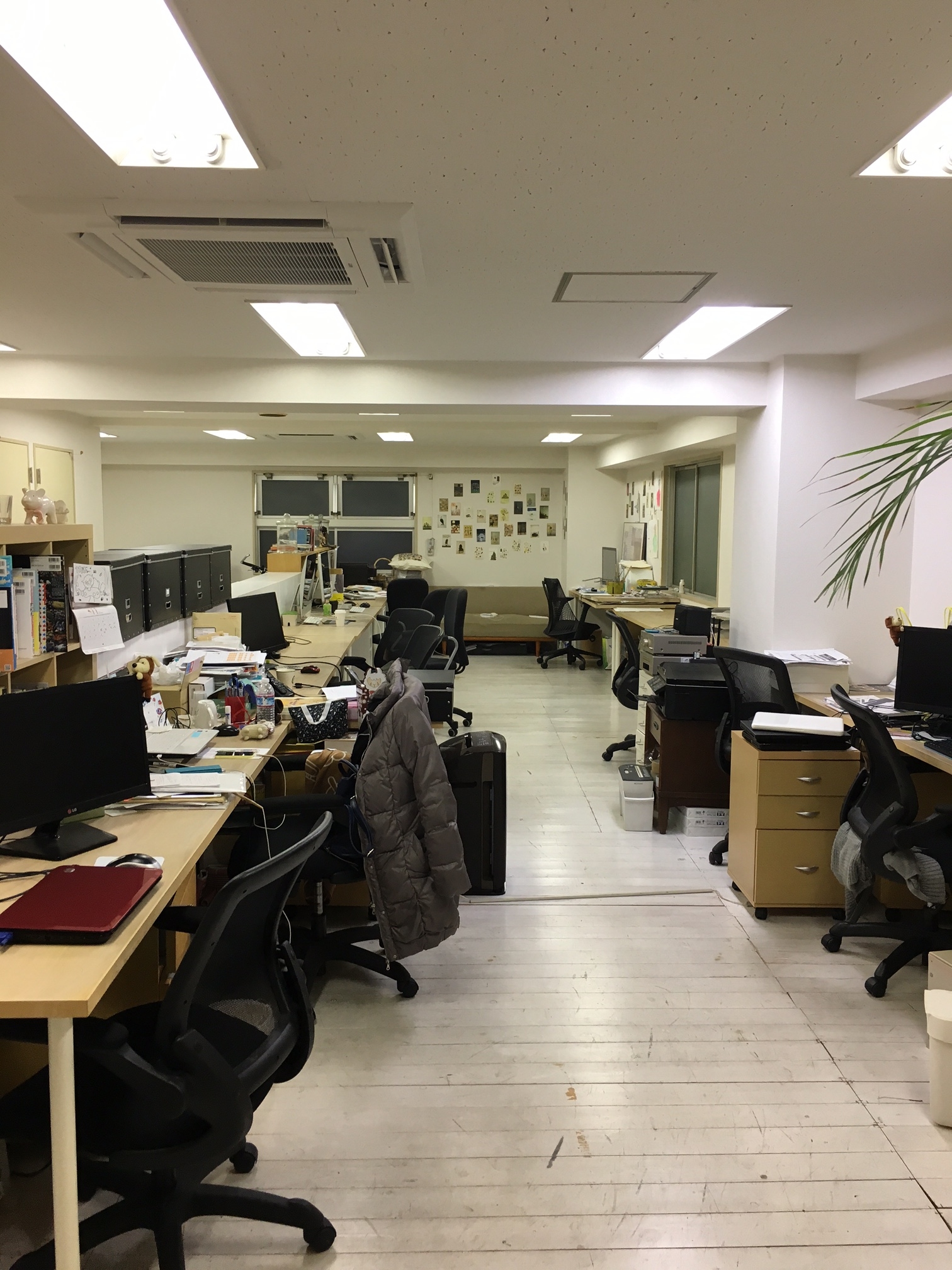 渋谷駅徒歩５分 ２５坪のオフィスを半分シェアしませんか？ OAフロア の画像