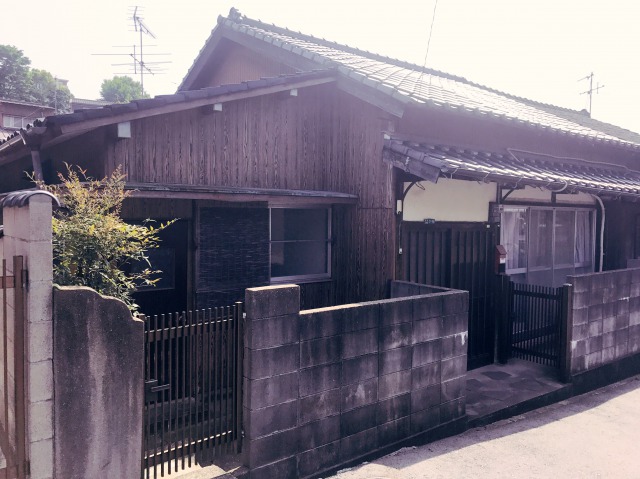枝光駅から車で5分★小倉駅まで10分★閑静な住宅街の平屋の古民家です‼︎ 建物 の画像