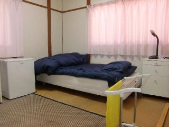 個室 - 久留米シェアハウス　　個室2万2000円から～} - ルームシェアルームメイト