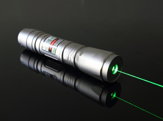 本体 - Rent my wonderful laser pointer} - ルームシェアルームメイト