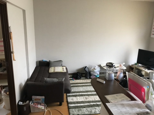 リビング - Furnished room with electric appliances ¥35,000/per month} - ルームシェアルームメイト