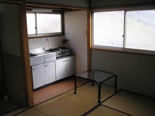 月3万＜神戸＞王子公園駅徒歩５分、個室（共用シャワー付）、短期可 個室 の画像