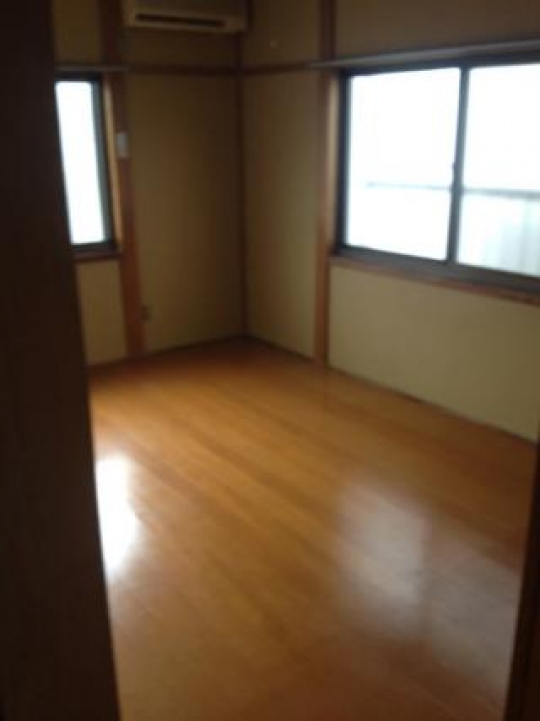 個室 - shared house”セブン”　７ldk　３万円〜（一軒家）} - ルームシェアルームメイト