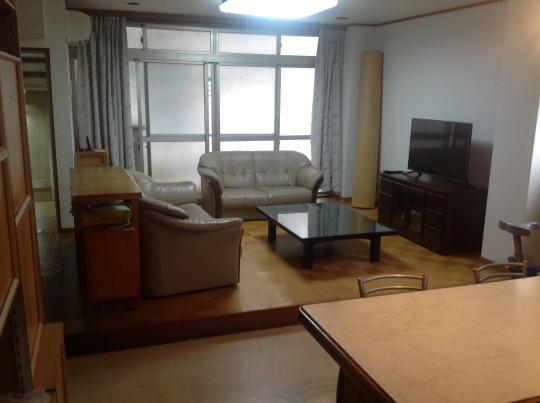 リビング - MIYAKO HOUSE 京都北野『32000円』share house in Kyoto} - ルームシェアルームメイト