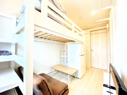 個室 - ☆2021年2月完成女性専用新築シェアハウス☆} - ルームシェアルームメイト