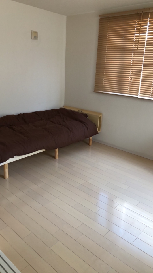 個室 - 【即入居可能】【とてもキレイ】都内、横浜、空港、どこでもアクセス良し！！} - ルームシェアルームメイト